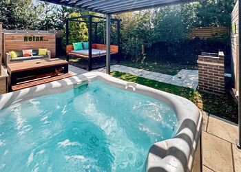Spa Romance - Raywell Hall Country Lodges, Raywell, Beverley
