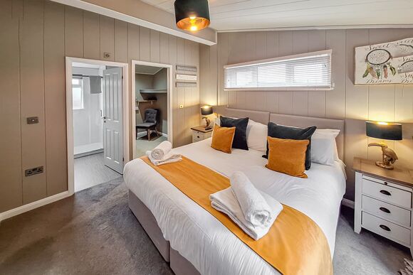 Spa Oasis - Raywell Hall Country Lodges, Raywell, Beverley