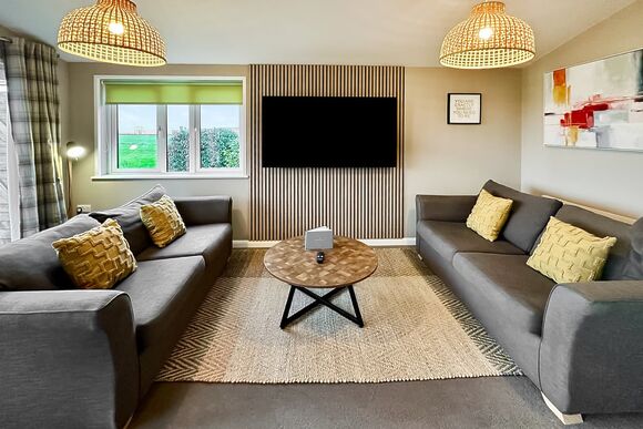 Spa Freedom - Raywell Hall Country Lodges, Raywell, Beverley