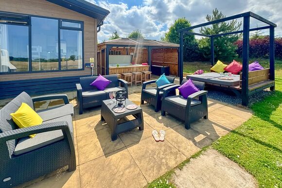 Spa Pacific (EV charger) - Raywell Hall Country Lodges, Raywell, Beverley