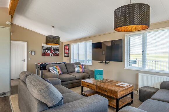 Spa Elevation - Raywell Hall Country Lodges, Raywell, Beverley