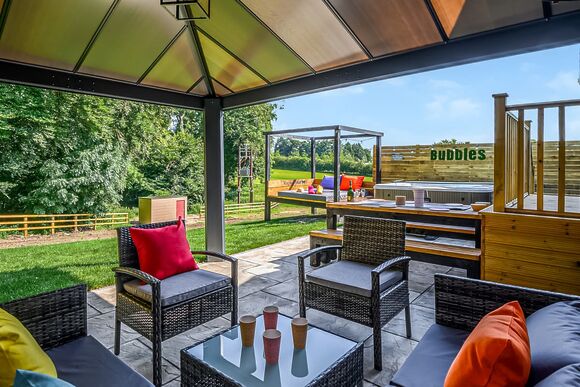 Dreamwood Spa - Raywell Hall Country Lodges, Raywell, Beverley