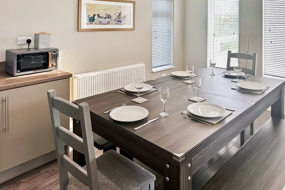 Spa Jubilation (Pet Garden) - Raywell Hall Country Lodges, Raywell, Beverley