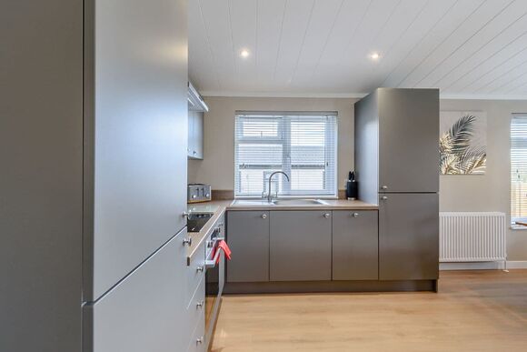 Spa Driftaway - Raywell Hall Country Lodges, Raywell, Beverley