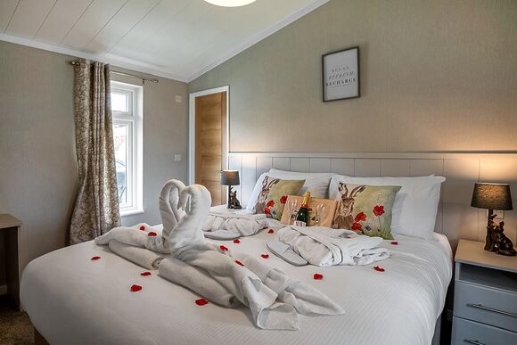 Springwood Spa - Raywell Hall Country Lodges, Raywell, Beverley