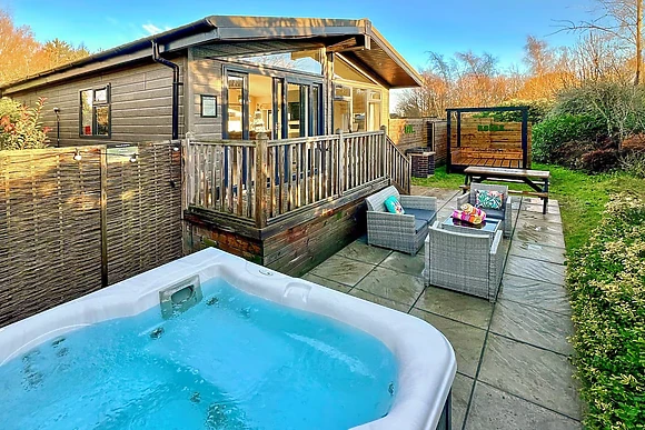 Spa Enchant - Raywell Hall Country Lodges, Raywell, Beverley