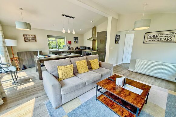 Spa Enchant - Raywell Hall Country Lodges, Raywell, Beverley