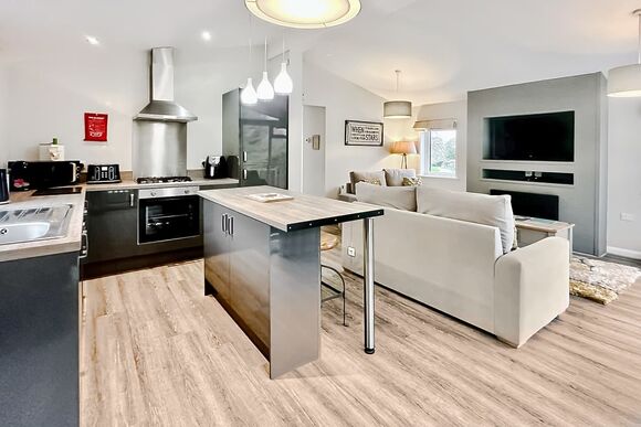 Spa Harmony (Pet Garden) - Raywell Hall Country Lodges, Raywell, Beverley