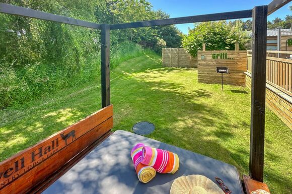 Spa Amour - Raywell Hall Country Lodges, Raywell, Beverley