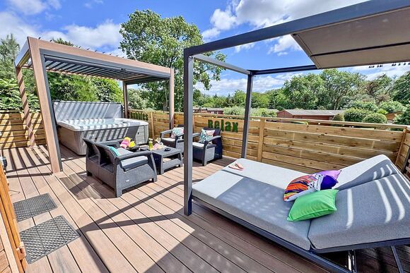 Spa Reflection - Raywell Hall Country Lodges, Raywell, Beverley