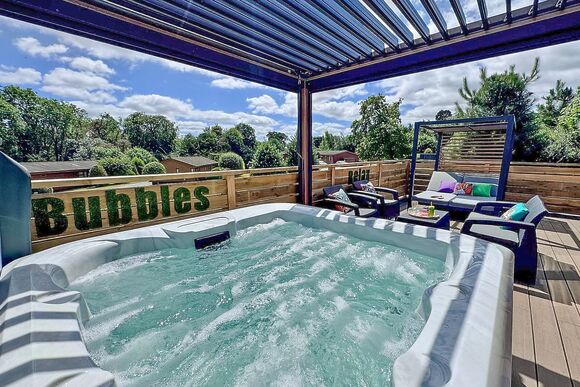 Spa Reflection - Raywell Hall Country Lodges, Raywell, Beverley