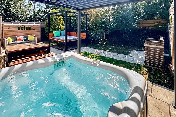 Spa Romance - Raywell Hall Country Lodges, Raywell, Beverley