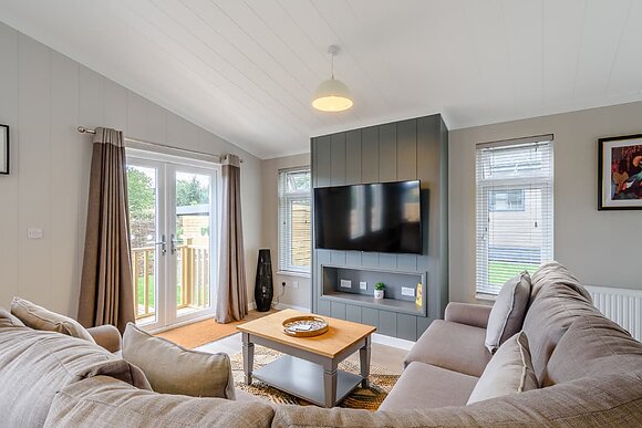 Spa Romance - Raywell Hall Country Lodges, Raywell, Beverley