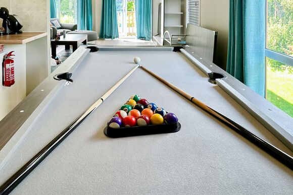 Spa Hideaway - Raywell Hall Country Lodges, Raywell, Beverley