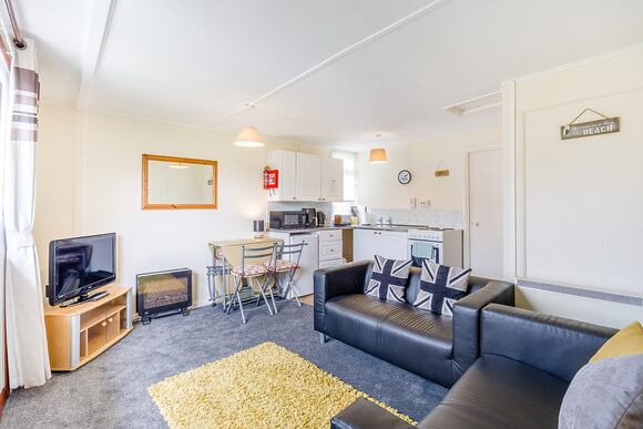 Chalet 1 - Ravenna Holiday Park, Anderby Creek, Mablethorpe