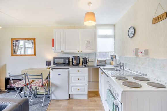 Chalet 1 - Ravenna Holiday Park, Anderby Creek, Mablethorpe