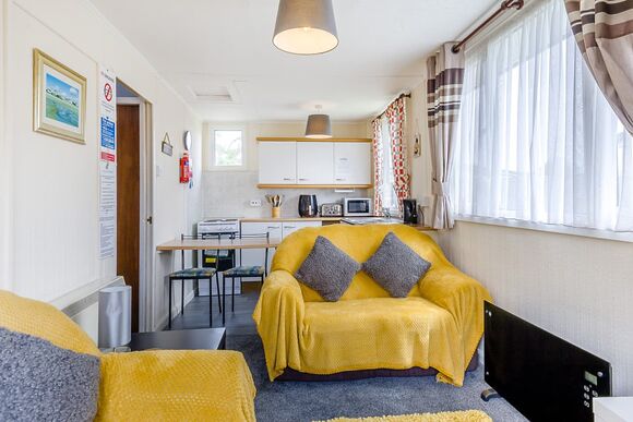 Chalet 2 - Ravenna Holiday Park, Anderby Creek, Mablethorpe