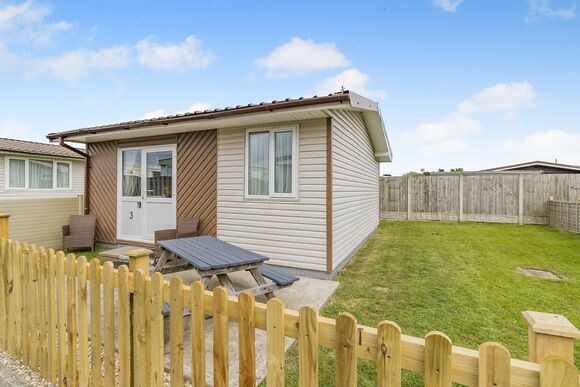 Chalet 3 - Ravenna Holiday Park, Anderby Creek, Mablethorpe