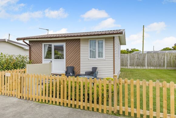 Chalet 4 - Ravenna Holiday Park, Anderby Creek, Mablethorpe