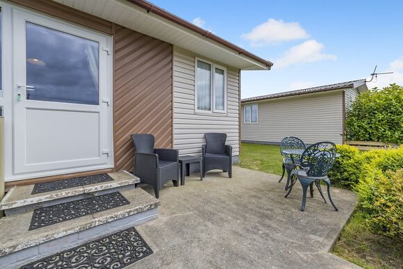 Chalet 4 - Ravenna Holiday Park, Anderby Creek, Mablethorpe