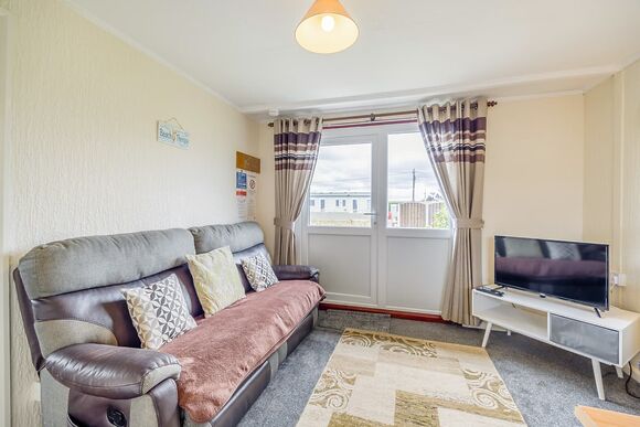 Chalet 4 - Ravenna Holiday Park, Anderby Creek, Mablethorpe