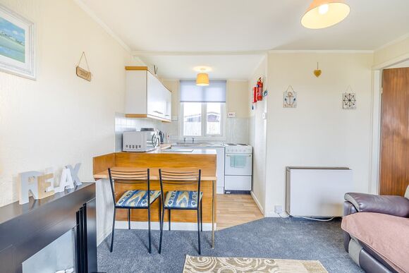 Chalet 4 - Ravenna Holiday Park, Anderby Creek, Mablethorpe