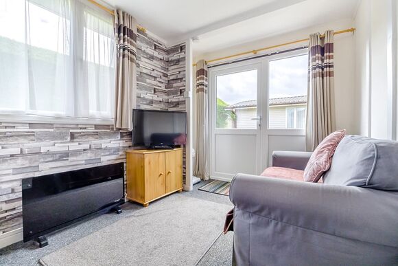 Chalet 5 - Ravenna Holiday Park, Anderby Creek, Mablethorpe