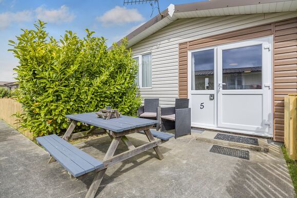 Chalet 5 - Ravenna Holiday Park, Anderby Creek, Mablethorpe