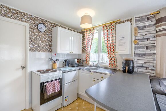 Chalet 5 - Ravenna Holiday Park, Anderby Creek, Mablethorpe