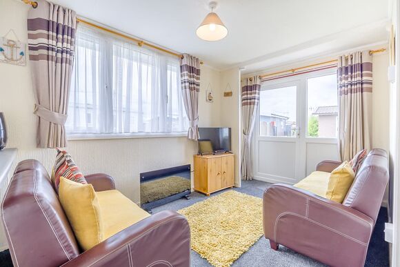 Chalet 6 - Ravenna Holiday Park, Anderby Creek, Mablethorpe