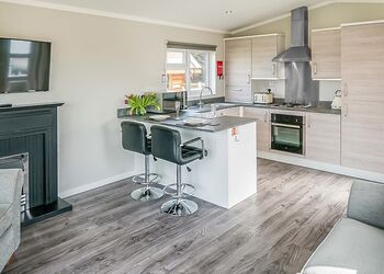 Sunset Lodge - Ream Hills Holiday Park, Weeton, Fylde Coast