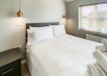 Lakeview Lodge 6 Berth - Ream Hills Holiday Park, Weeton, Fylde Coast