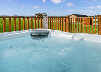 Woodland View Lodge 6 - Ream Hills Holiday Park, Weeton, Fylde Coast