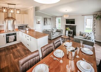 Woodland View Lodge 6 - Ream Hills Holiday Park, Weeton, Fylde Coast