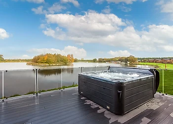 Greywolfe Cabin 16 - Ream Hills Holiday Park, Weeton, Fylde Coast