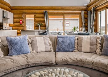 Cedar Woodland View 8+ Log Cabin - Ream Hills Holiday Park, Weeton, Fylde Coast