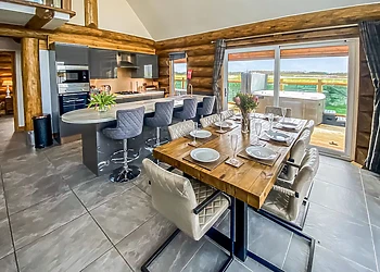 Cedar Lakeside 8+ Log Cabin - Ream Hills Holiday Park, Weeton, Fylde Coast