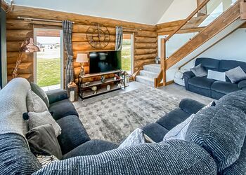 Cedar Lakeside 8+ Log Cabin - Ream Hills Holiday Park, Weeton, Fylde Coast