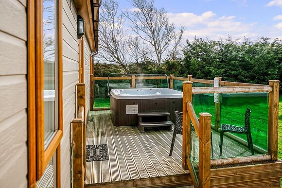 Sunset Lodge - Ream Hills Holiday Park, Weeton, Fylde Coast