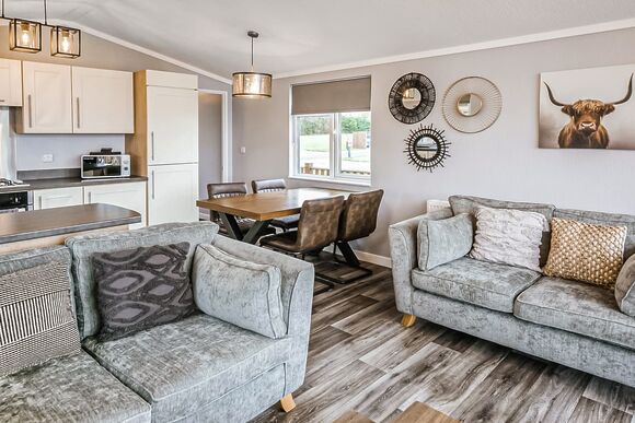 Lake View Lodge 4 Berth - Ream Hills Holiday Park, Weeton, Fylde Coast