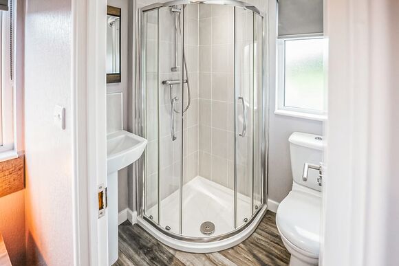 Lake View Lodge 4 Berth - Ream Hills Holiday Park, Weeton, Fylde Coast