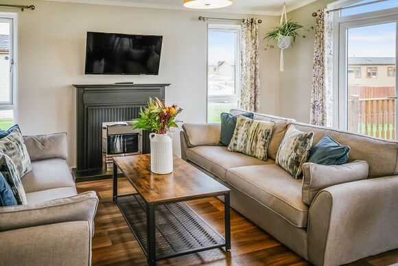 Woodland View Lodge 6 - Ream Hills Holiday Park, Weeton, Fylde Coast