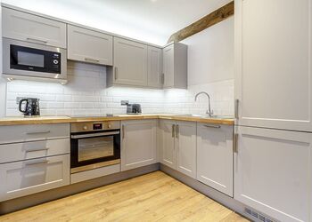 Loxley Cottage - Redbrick Woodland Lodges, Edwinstowe