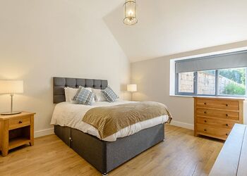 Pine Cottage - Redbrick Woodland Lodges, Edwinstowe