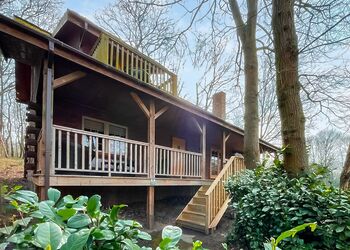 Lakeview Lodge - Redbrick Woodland Lodges, Edwinstowe
