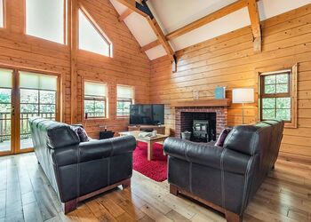 Sherwood Lodge - Redbrick Woodland Lodges, Edwinstowe