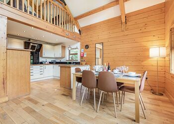 Sherwood Lodge - Redbrick Woodland Lodges, Edwinstowe
