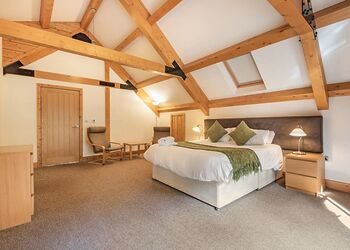 Sherwood Lodge - Redbrick Woodland Lodges, Edwinstowe