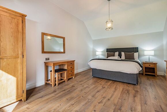 Cedar Cottage - Redbrick Woodland Lodges, Edwinstowe