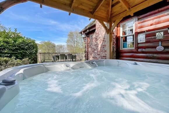 Moshannan Lodge - Redbrick Woodland Lodges, Edwinstowe